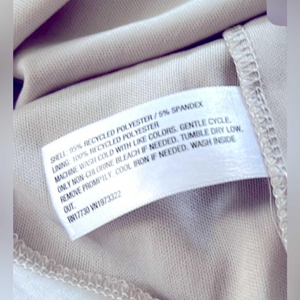 NWT Wild Fable square neck body con silver shimmer dress, size large. Beautiful! - Picture 3 of 12